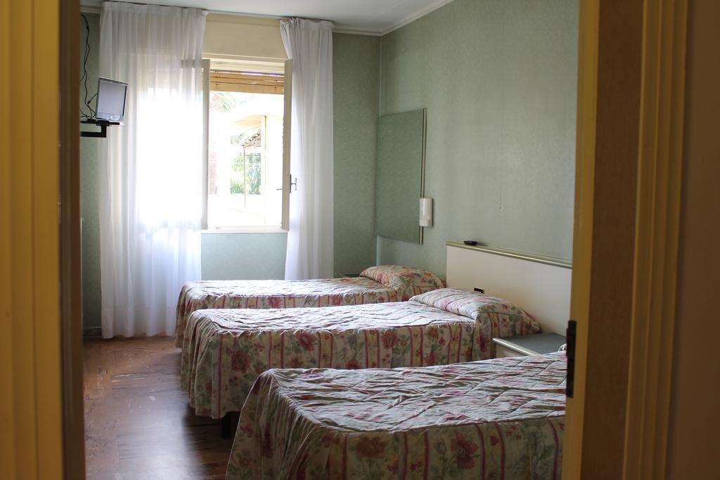 Hotel Europa Arma di Taggia Zewnętrze zdjęcie
