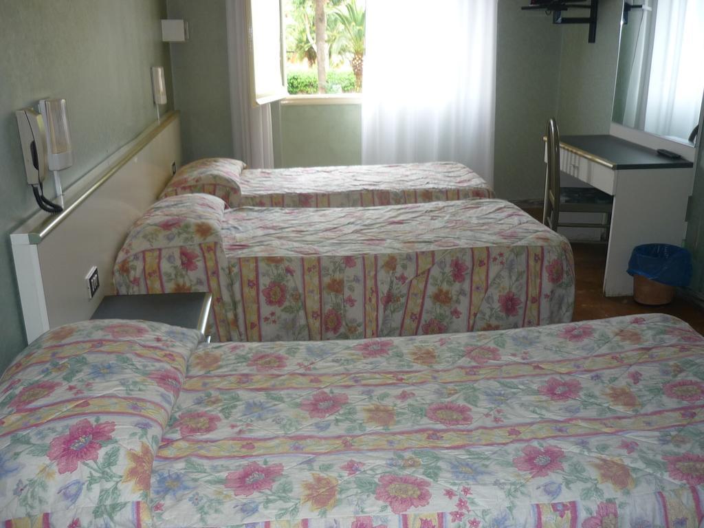Hotel Europa Arma di Taggia Pokój zdjęcie